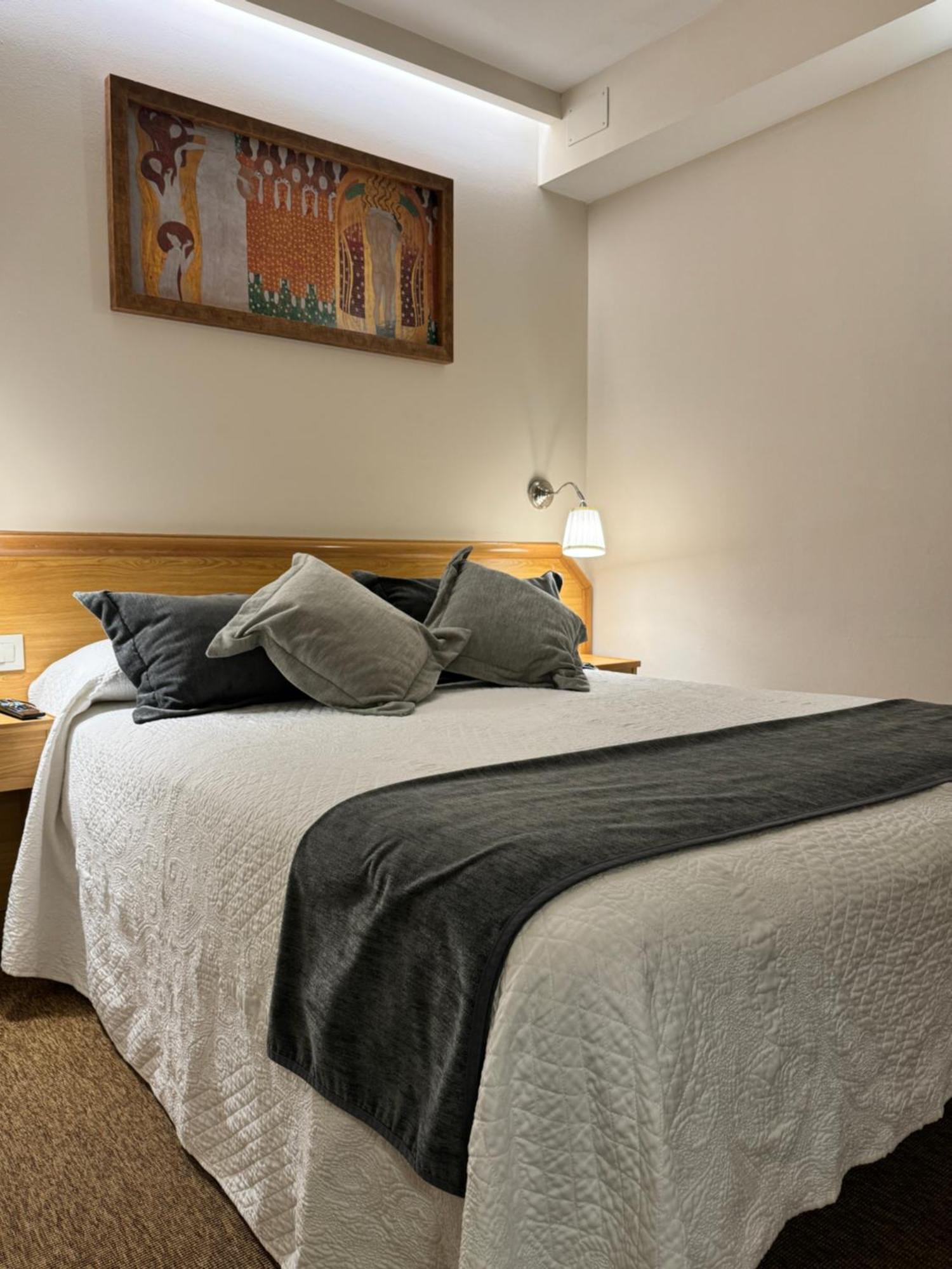 Hotel Nest Style Santiago San Giacomo di Compostella Esterno foto