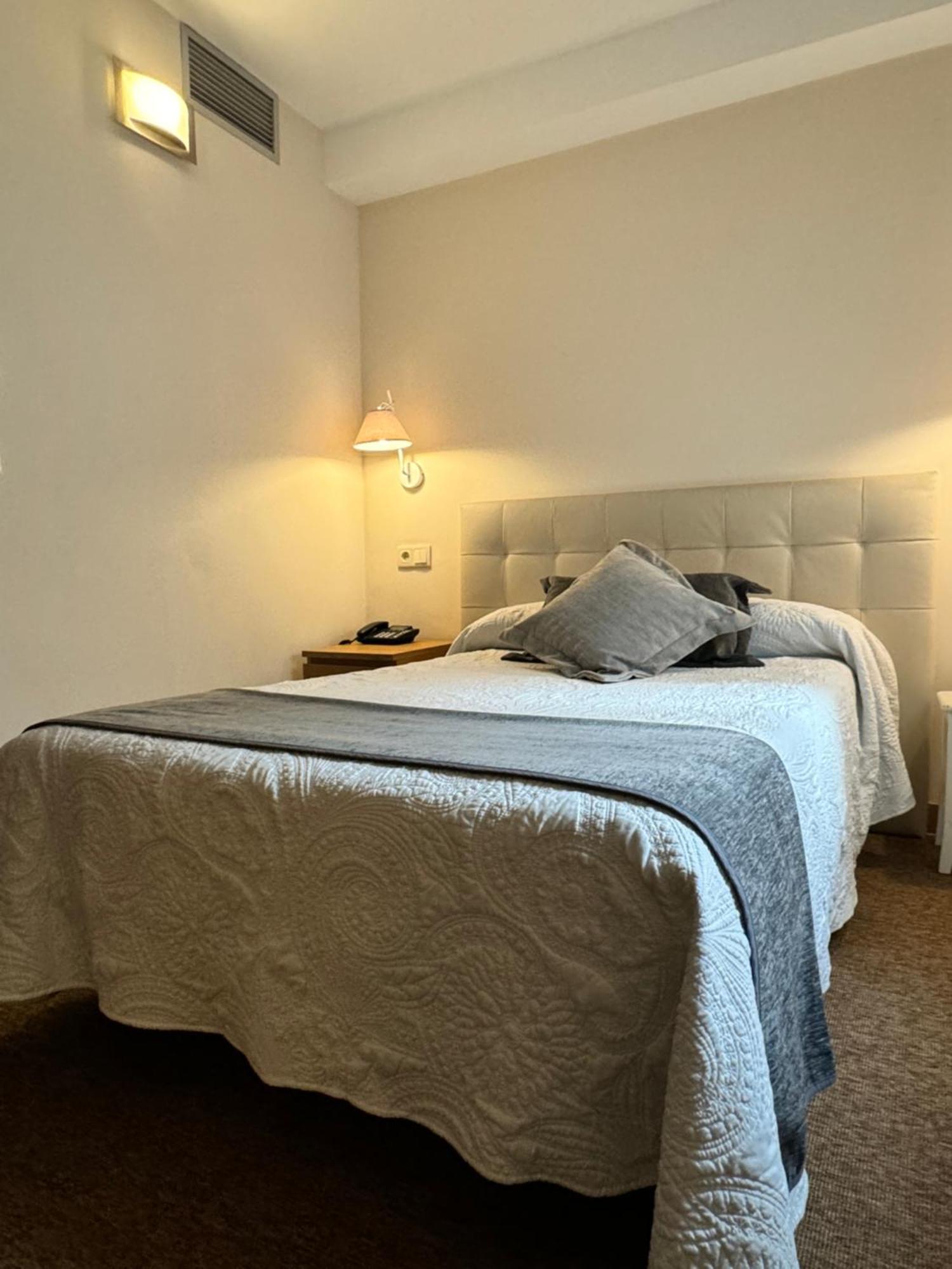 Hotel Nest Style Santiago San Giacomo di Compostella Esterno foto
