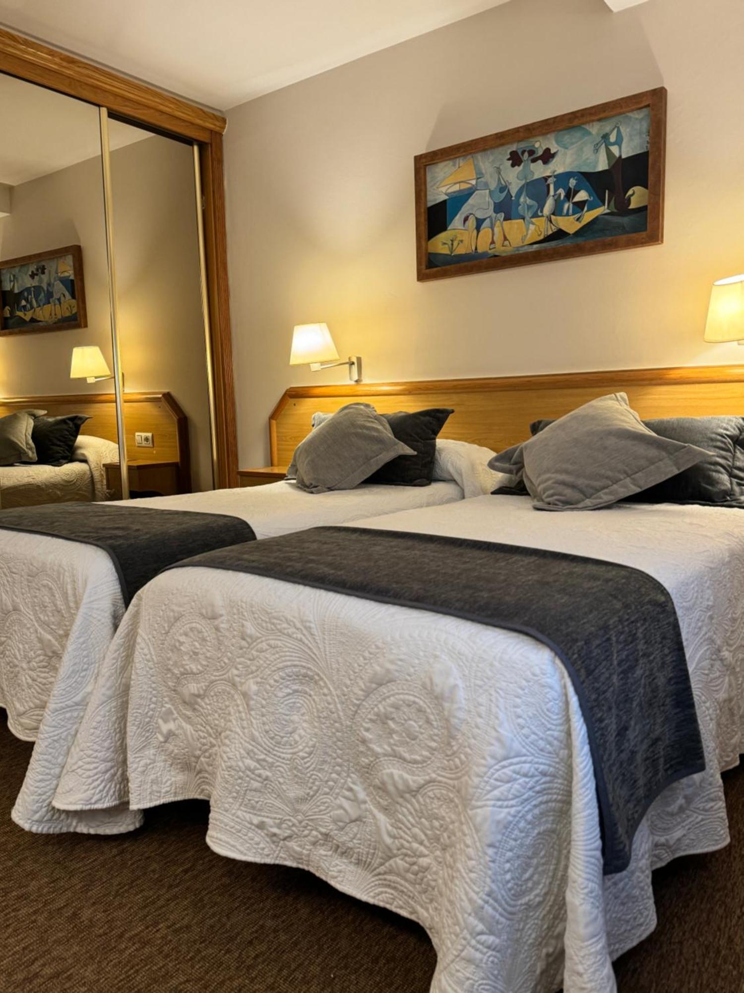 Hotel Nest Style Santiago San Giacomo di Compostella Esterno foto